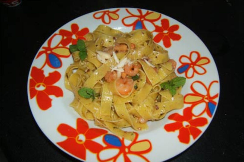 Tagliatelle menta e gamberi