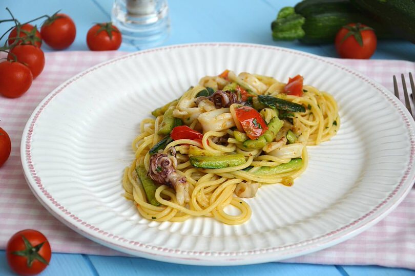 Spaghetti calamari e zucchine