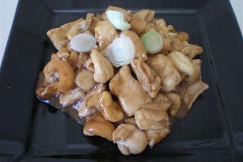 Pollo agli anacardi