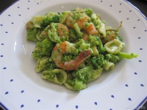 Orecchiette broccoli e gamberi