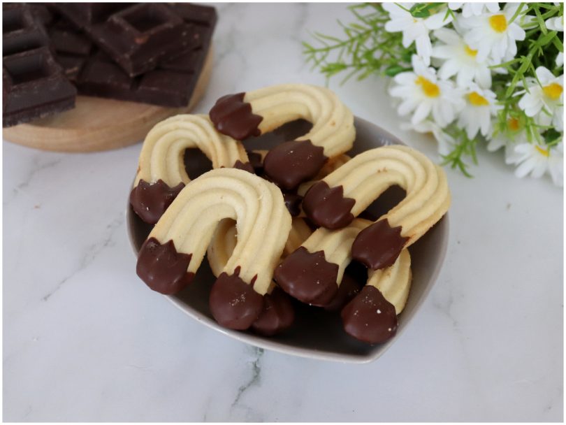 Biscotti di frolla montata