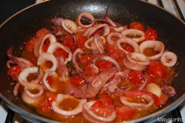 sugo calamarata