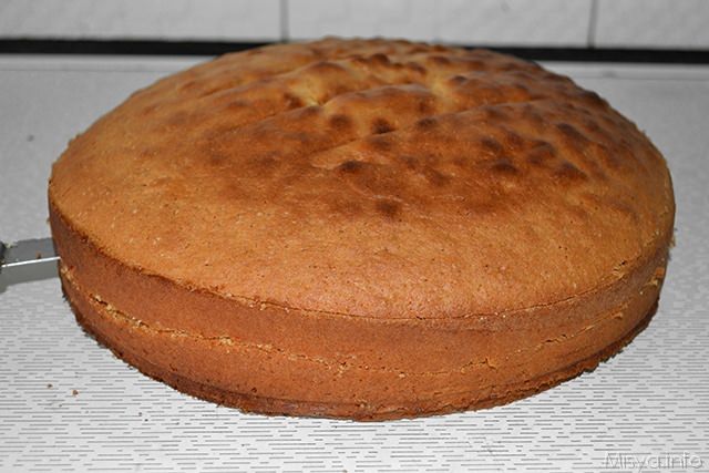 come-tagliare-pan-di-spagna-2