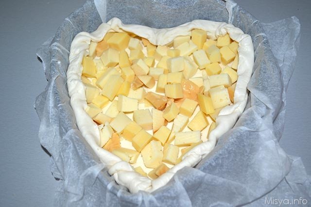 Torta salata formaggi e porcini 5