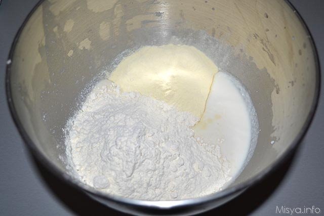 Focaccia ripiena con impasto di ricotta 4