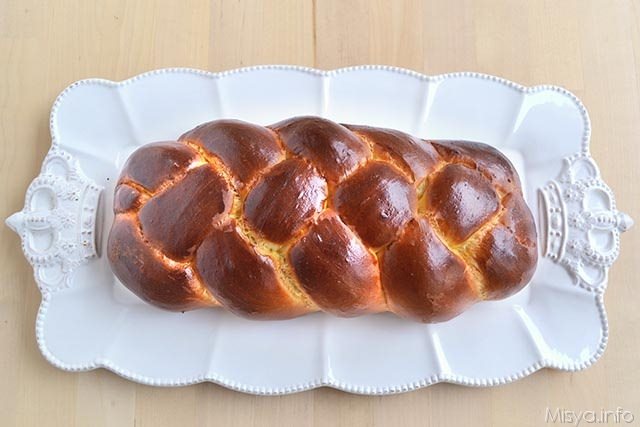 treccia di pane challah