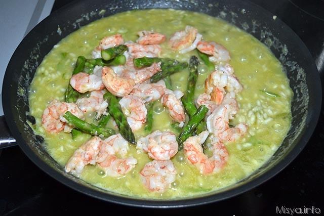 14 Risotto con asparagi e gamberi