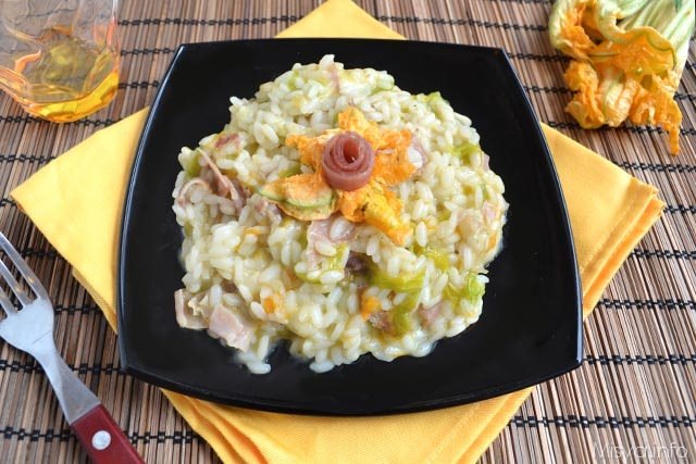 Risotto ai fiori di zucca e prosciutto crudo