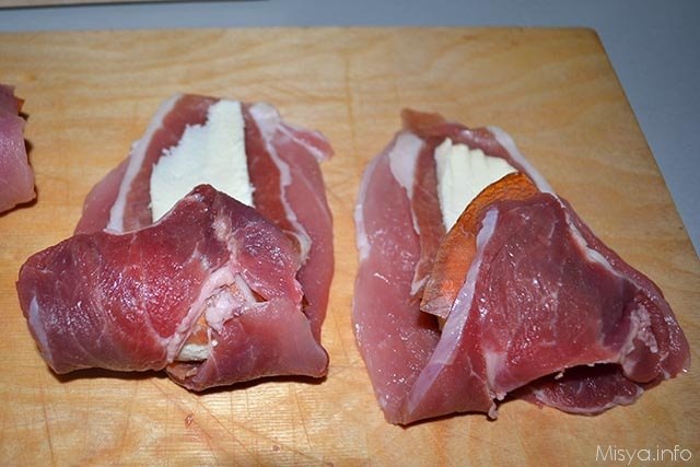 Involtini di carne con fichi e prosciutto 3