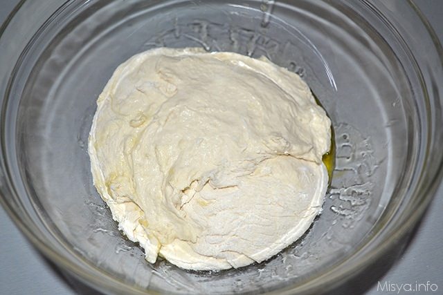 Focaccia con patate e pancetta 5