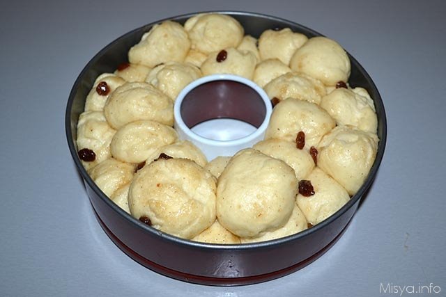 Monkey bread 14