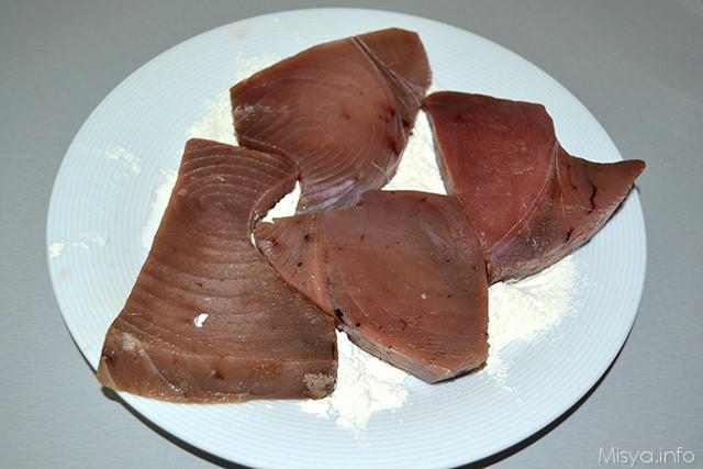 Tonno con cipolle in agrodolce 1