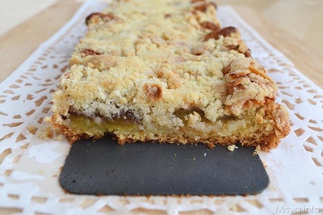 Torta crumble di prugne