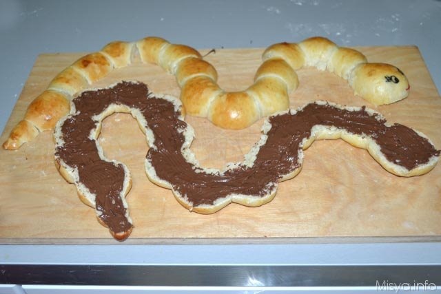 Bruco di pasta brioche 14
