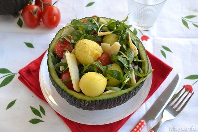 Insalate con frutta