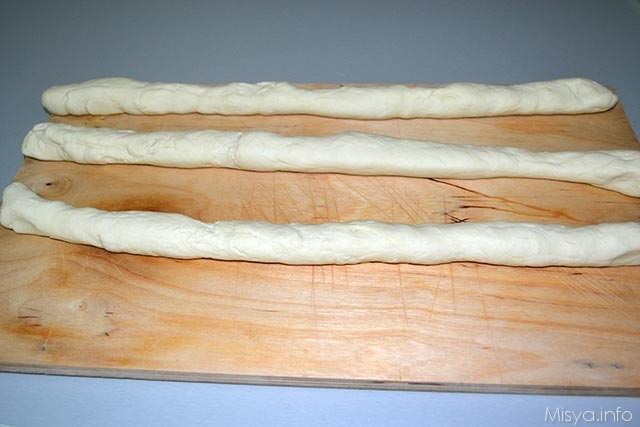 Treccia di pane alla ricotta 9