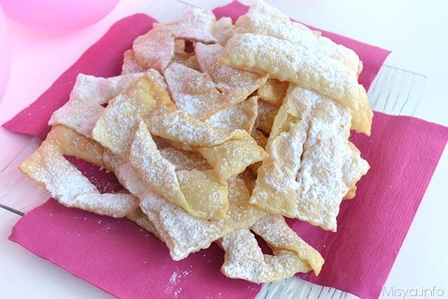 Chiacchiere alla panna