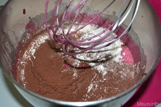 Torta di barbabietole e cioccolato 5