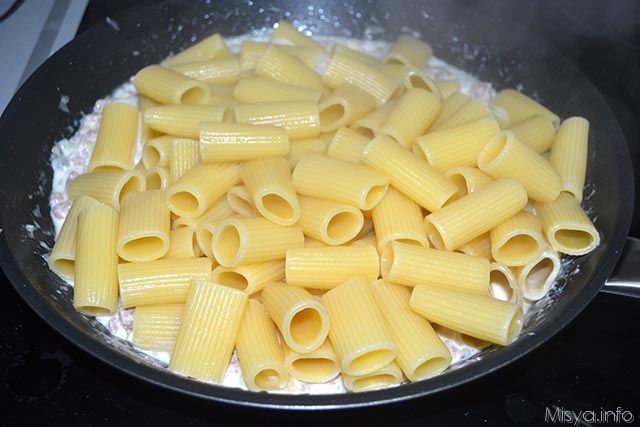 Pasta alla norcina 12