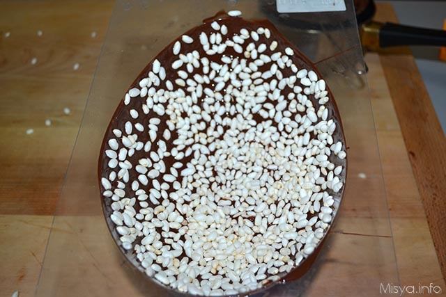 uovo di Pasqua con riso soffiato 7