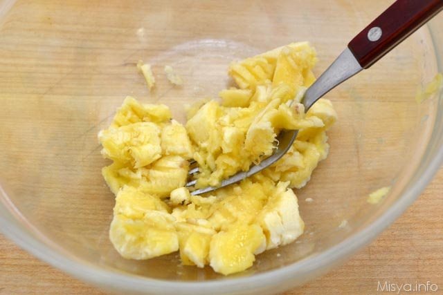 Banana pancakes 2
