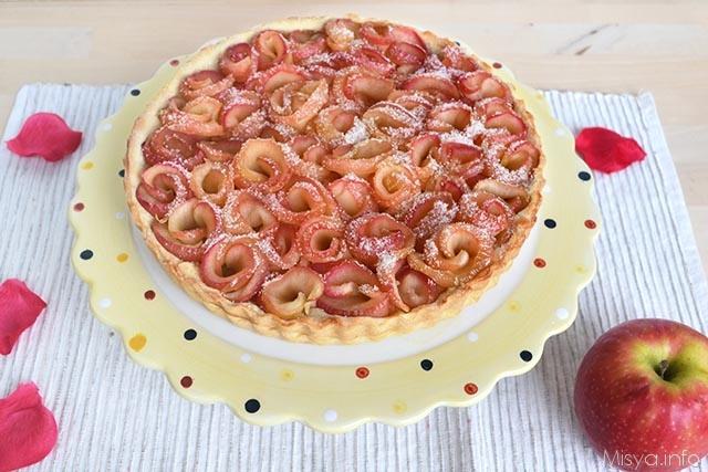 Crostata_di_rose_di_mele