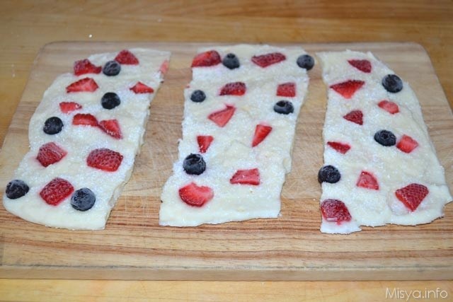 Frozen yogurt bark 5
