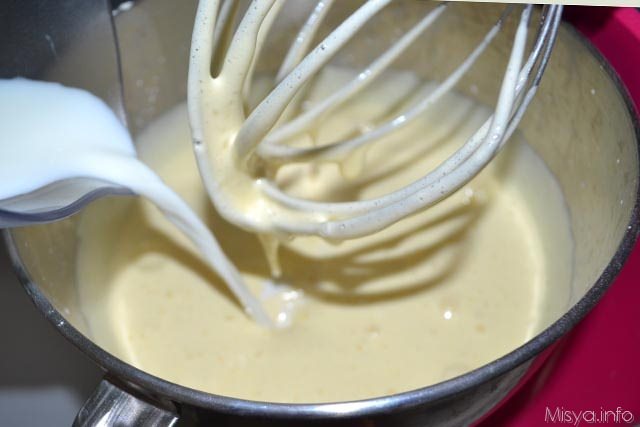 3 aggiungere latte