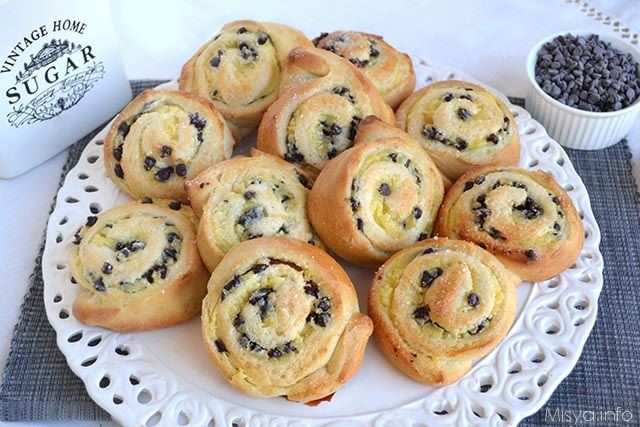 Girelle crema e cioccolato