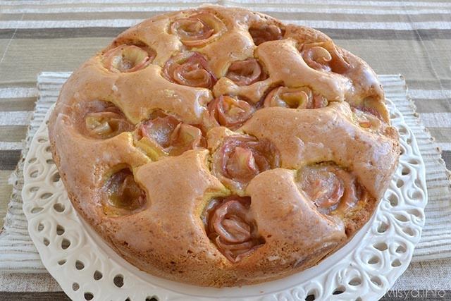 Torta con rose di mele
