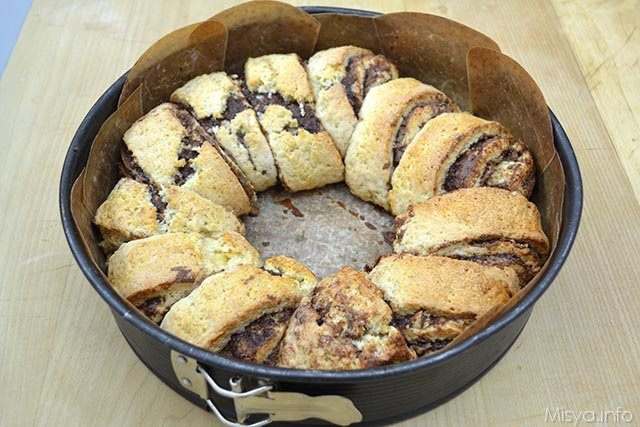 11 infornare la corona di brioche