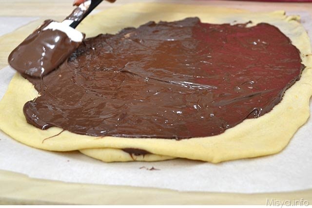 13 stendere secondo strato nutella