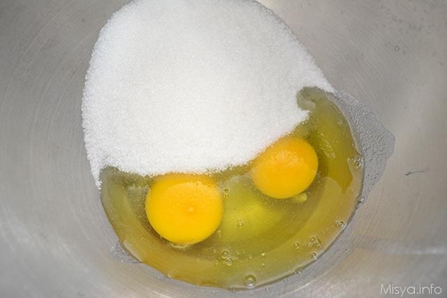 2 uova e zucchero
