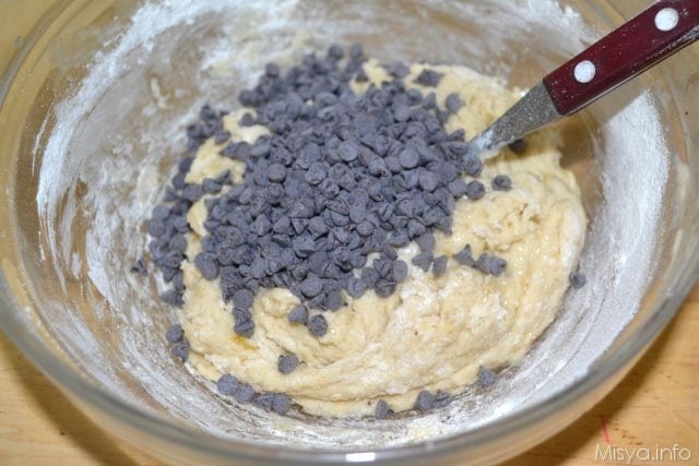 6 aggiungere gocce cioccolato