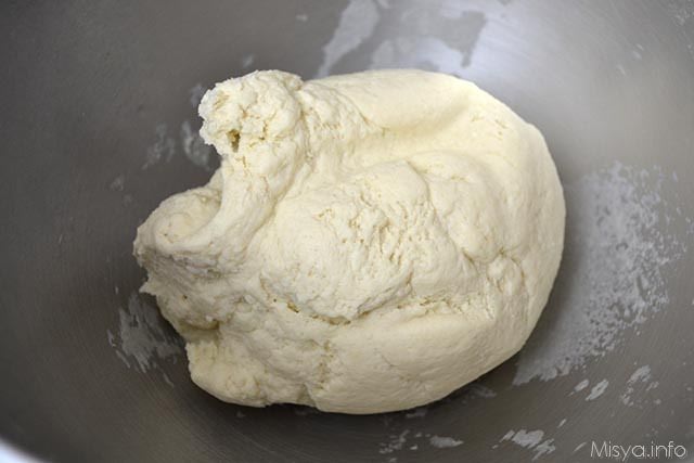 7 impastare mozzarella e farina