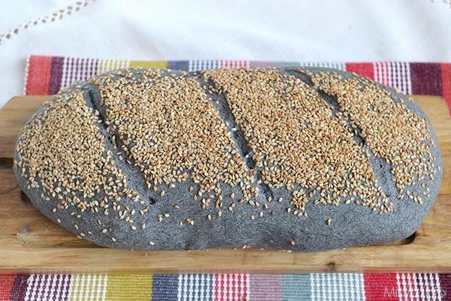 pane-al-carbone-vegetale