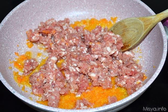 2 aggiungere salsiccia