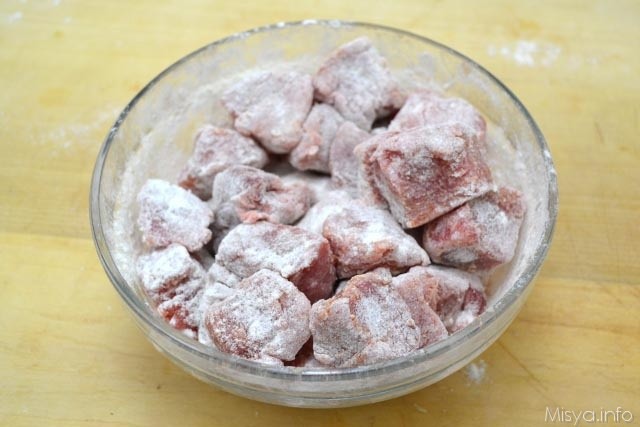 4 infarinare carne