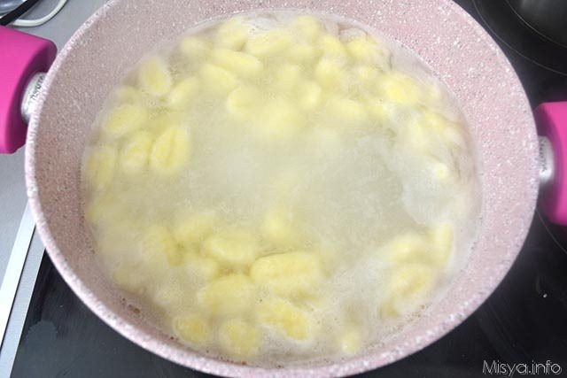 4 cuocere gnocchi