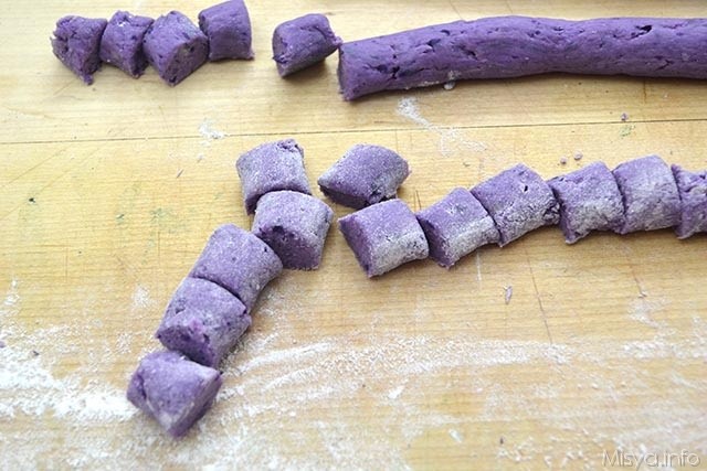 9 tagliare gnocchi