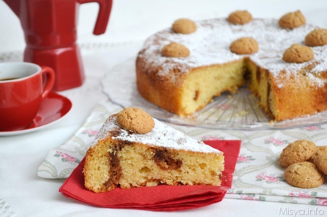 Torta al caffè e amaretti