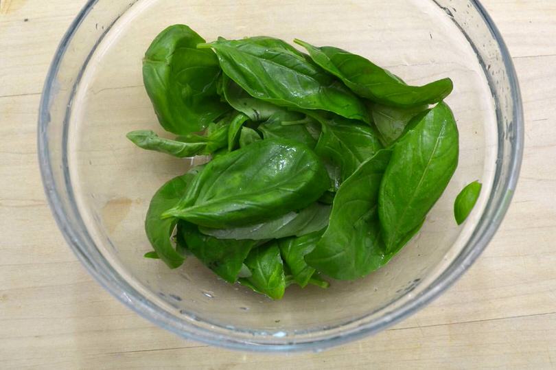 1 lavare basilico
