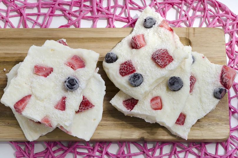 Frozen_yogurt_bark