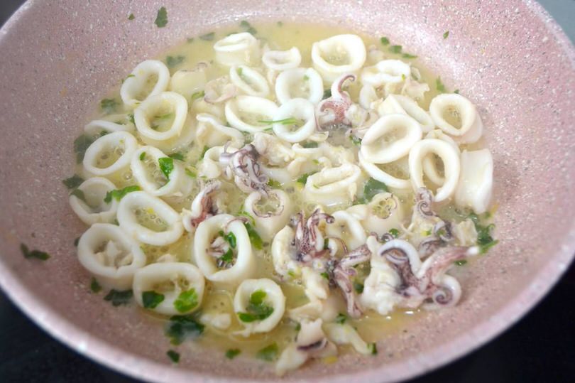 calamari con prezzemolo e limone