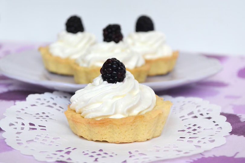 Crostatine con crema di limone