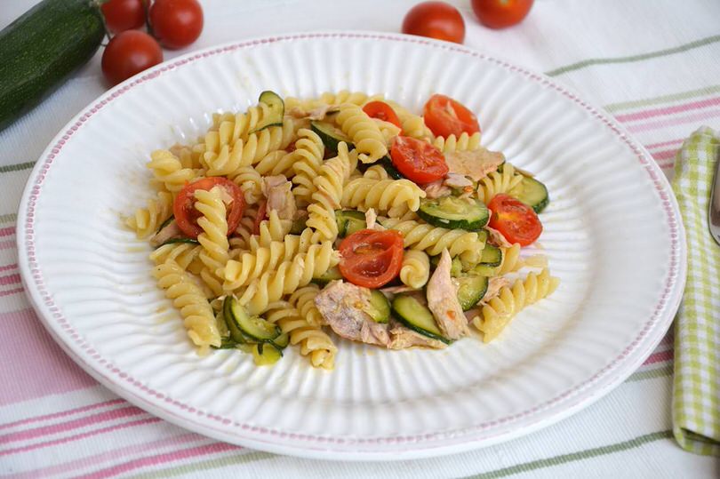 Pasta zucchine e tonno