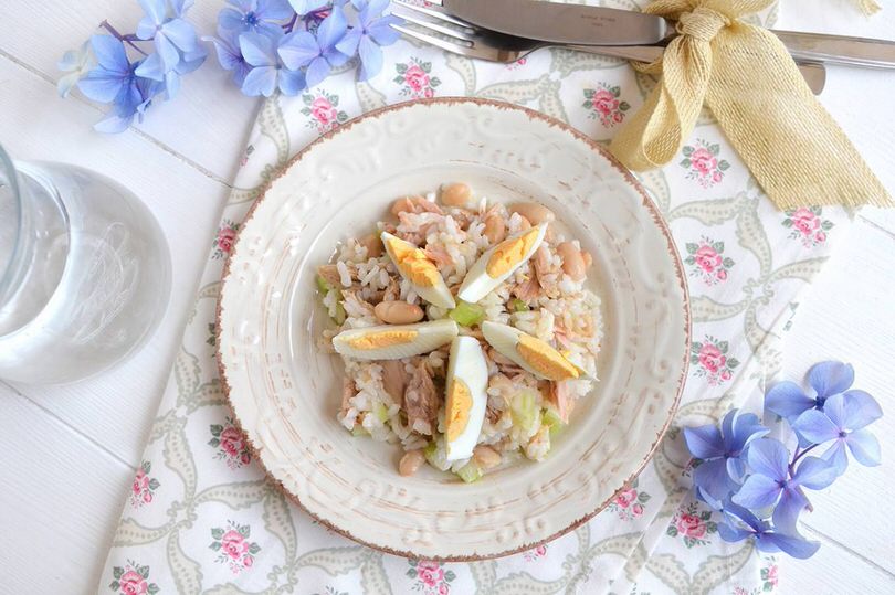 Insalata di riso con tonno e fagioli