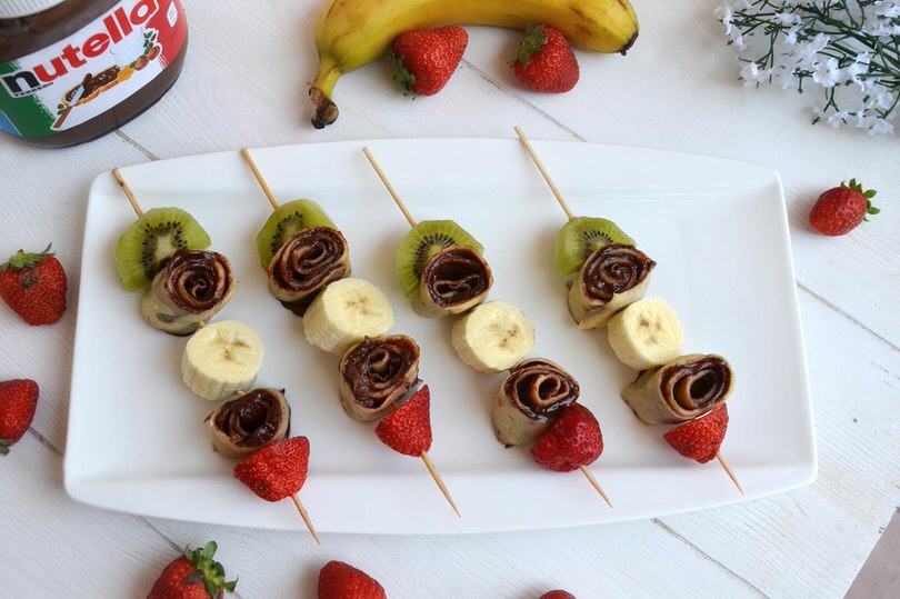 Spiedini di crepes con Nutella e frutta