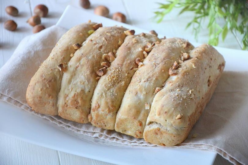Pane alle nocciole