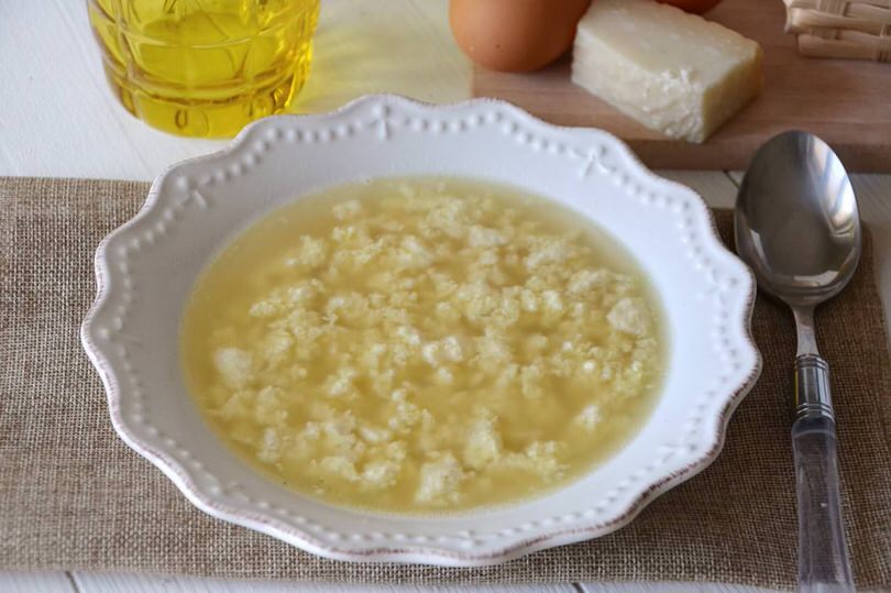 Stracciatella in brodo